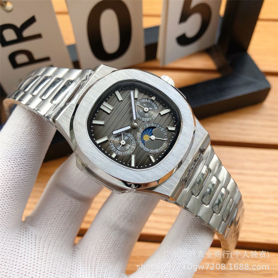 Silver Moonphase Mechanical Watch product detail 4