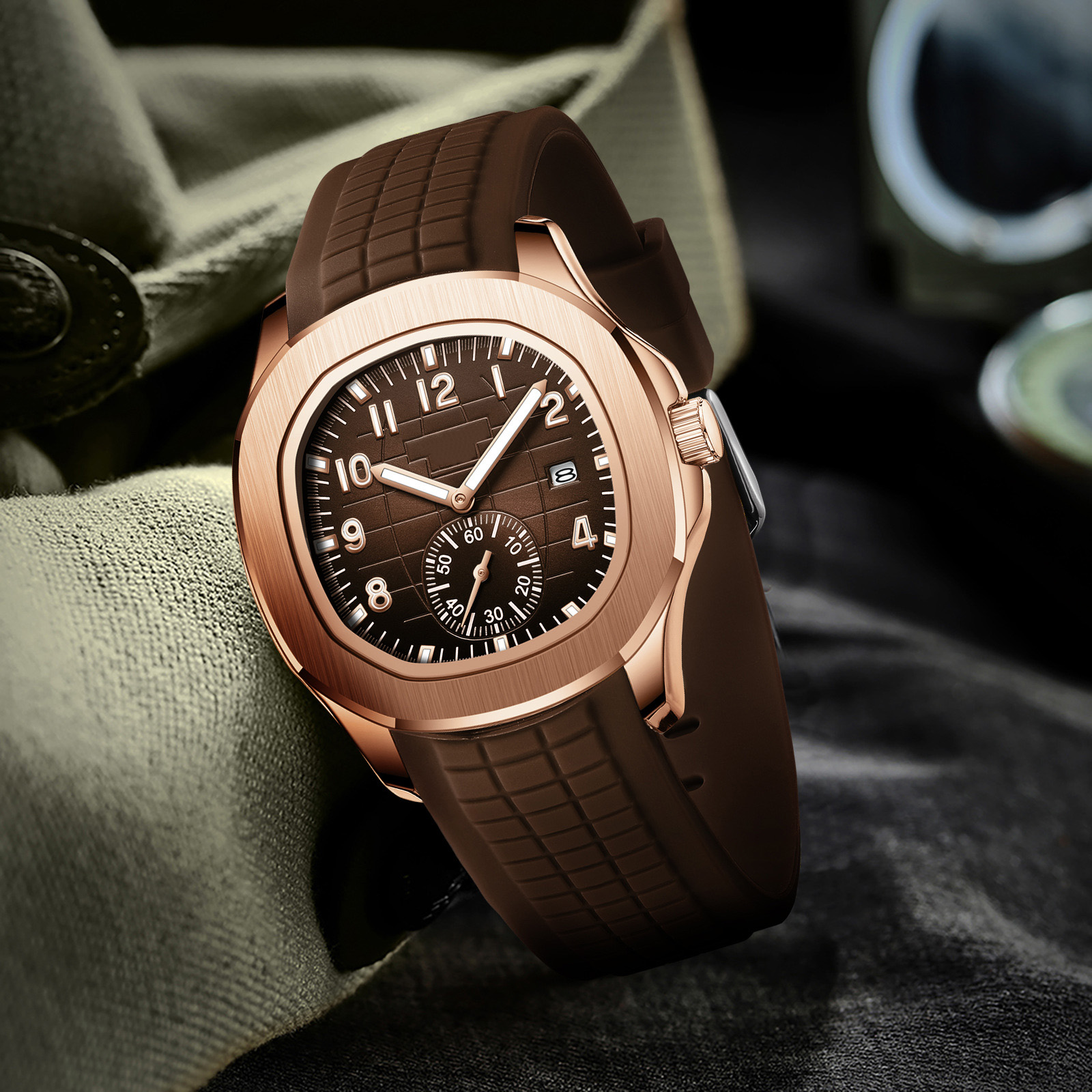 Executive Gold Cushion Case Watch product detail 2